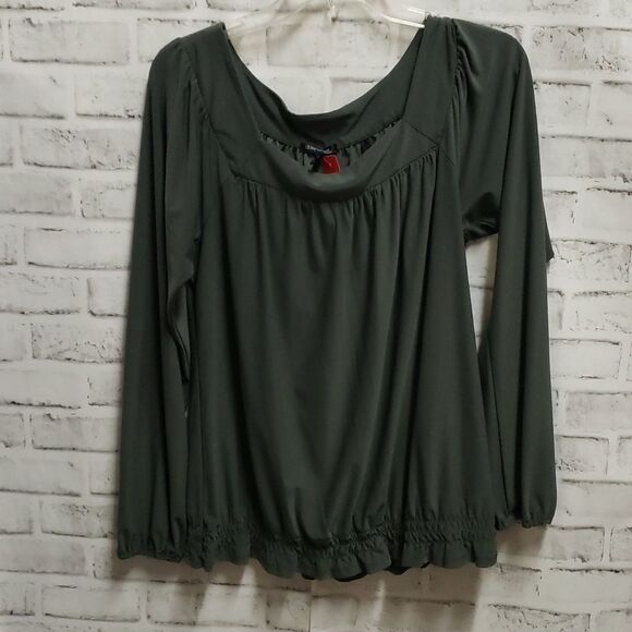 Daisy Fuentes top  - Picture 1 of 3